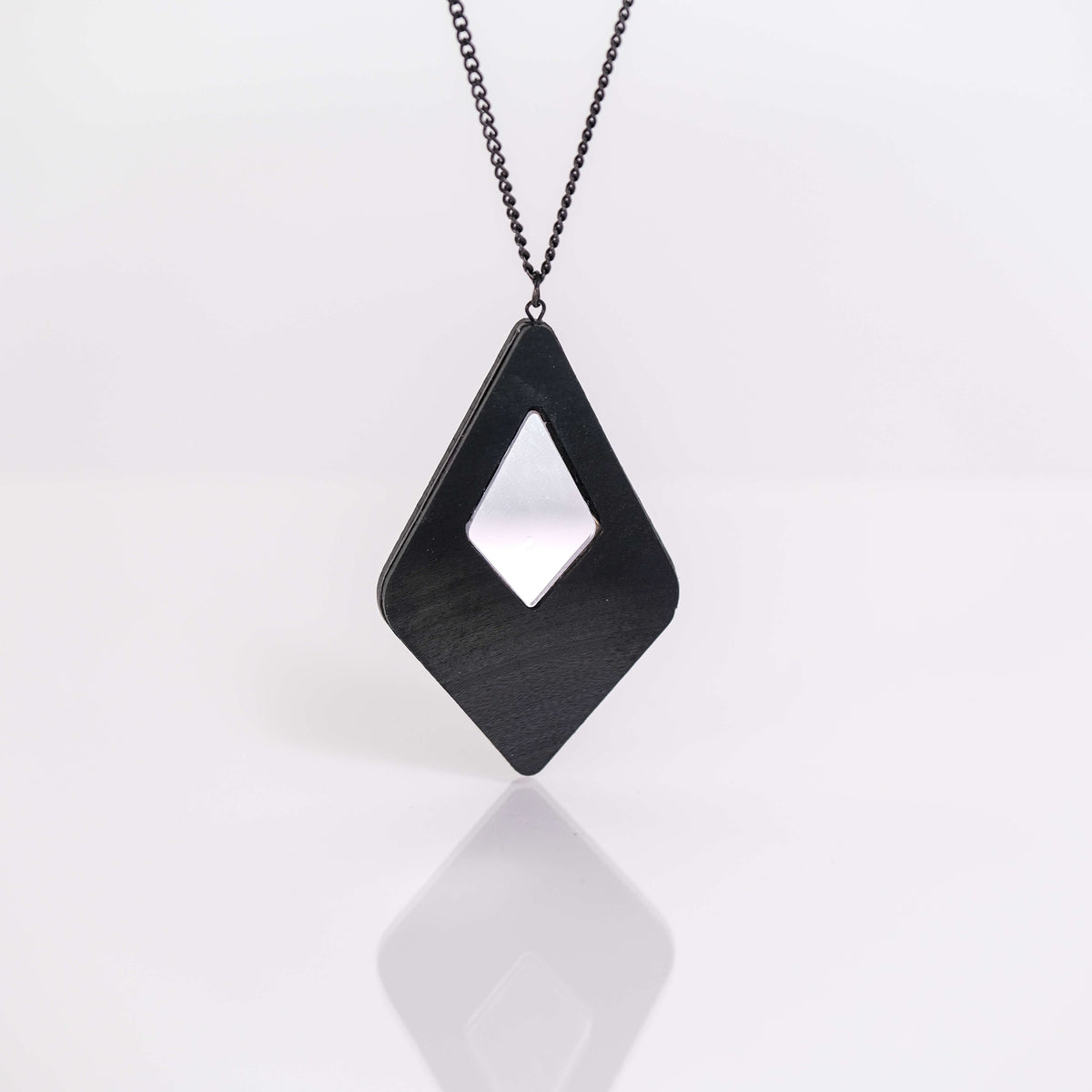 Diamond Pendant | Mirror